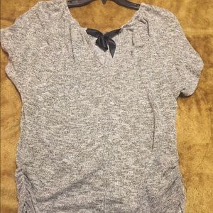 Back bow dress shirt